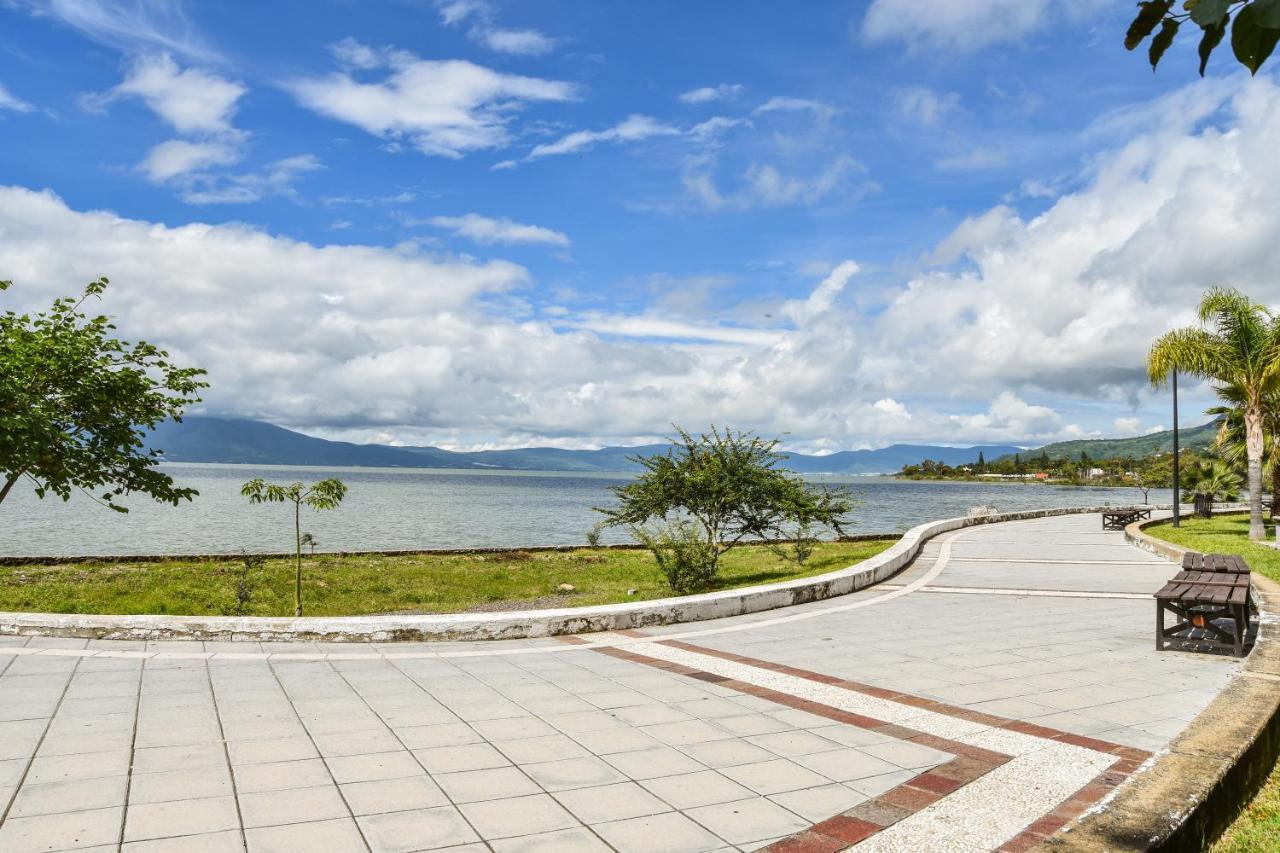 Casa Jardin-Lakeside Boutique Resort By Restavio อาจิจิก ภายนอก รูปภาพ